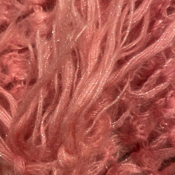 Vintage Fringed Crocheted Salmon Pink Scarf or Wrap - Picture 4 of 5